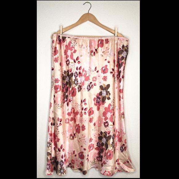 Country Casuals Silk floral Skirt SZL - Picture 1 of 2